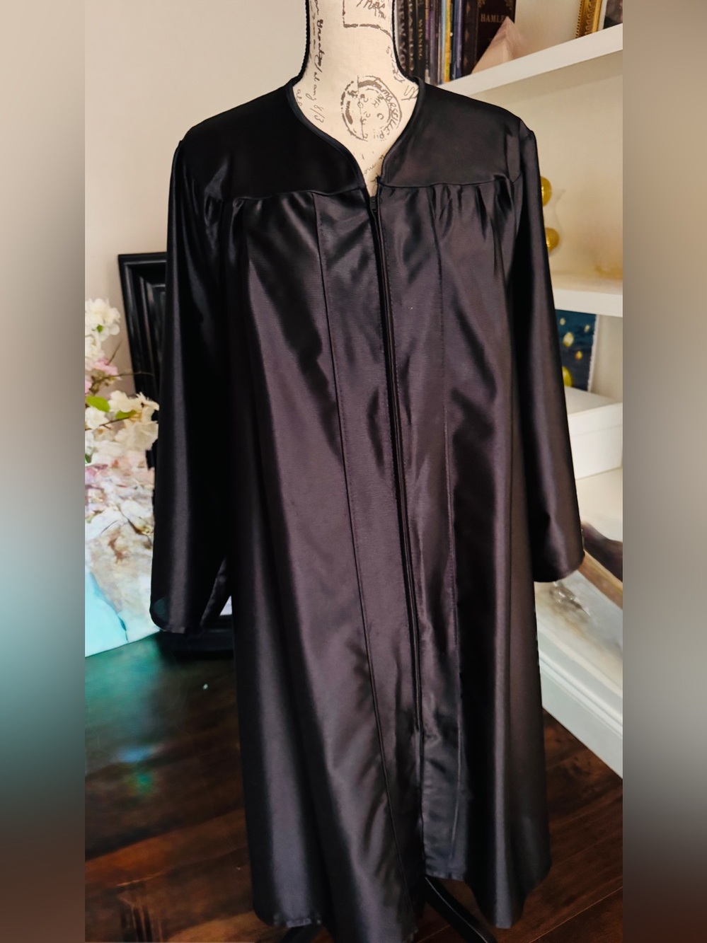 Black Graduation Gown Jacket 5’6”